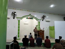 Bhabinkamtibmas Ajak Warga Makmurkan Masjid & Sambut Tahun Baru dengan Kegiatan Positif