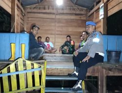 Sambangi Warga Binaan, Kanit Provos Polsek Tellu Limpoe Beri Himbauan Kamtibmas