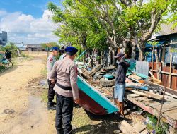Kunjungi Aktivitas Masyarakat di Wilayah Pesisir, Satpolairud Polres Bone Sampaikan Pesan Kamtibmas Perairan