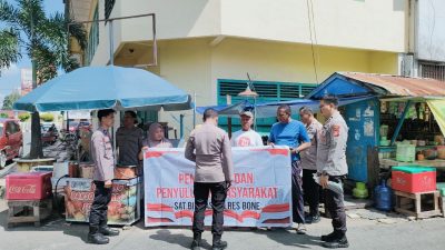 Sat Binmas Polres Bone Aktif Berikan Penyuluhan Kamtibmas di Sejumlah Titik Keramaian Jelang Tahun Baru 2026