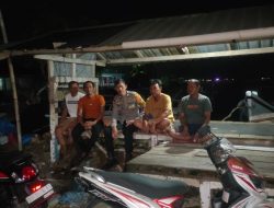 Bhabinkamtibmas Kunjungi Pos Satkamling Appasareng, Tekankan Kewaspadaan Lingkungan Jelanng Pergantian Tahun