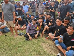 Bhabinkamtibmas Desa Congko Pantau Pelaksanaan Pesta Adat Ma Palacca