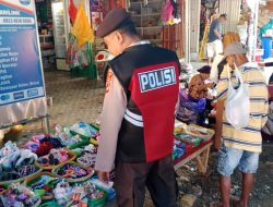 Kanit Samapta Polsek Salomekko Bripka Sunuking Laksanakan Patroli Dialogis untuk Jaga Kamtibmas