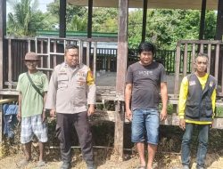 Bhabinkamtibmas Aipda Andi Samsu Alam Karim Sambang Pos Kamling dan Sampaikan Pesan Kamtibmas