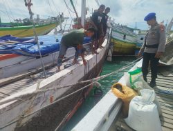 Satpolairud Polres Pantau Aktivitas Masyarakat di Pelabuhan Rakyat Bajoe, Cegah Aksi Kriminal