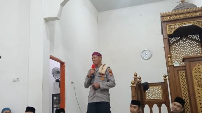 Hadiri Isra Mi’raj, Satbinmas Sampaikan Himbauan Kamtibmas di Masjid Nurul Taqwa Desa Maduri 