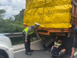 Satlantas Polres Bone Sosialisasi Keselamatan Kepada Sopir Truk