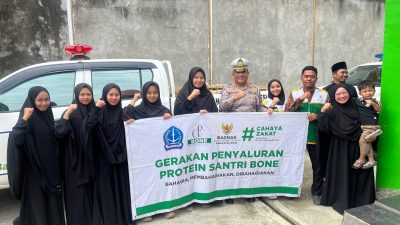 Kasat Lantas Polres Bone Laksanakan Gerakan Pelayanan Santri