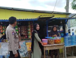 Laksanakan Sambang, Pak Bhabin Pantau Langsung Kegiatan Masyarakat di Desa Binaan