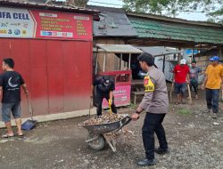Bhabinkamtibmas Polsek Bengo Bersama Warga Gelar Gotong Royong di Desa Bengo
