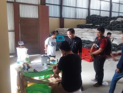 Polsek Awangpone Lakukan Droping Jagung Pipil Dusun Cempa-Cempae ke Gudang Bulog Filial Polri