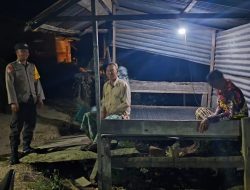 Kunjungi Satkamling, Bhabinkamtibmas Polsek Cenrana Berikan Motivasi Dan Pembinaan