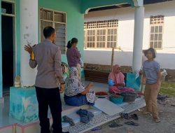 Bhabinkamtibmas Polsek Kahu Laksanakan Door to Door Sistem di desa Binaan, Ini Tujuannya