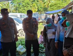 Bulan Ramadhan, Kapolsek Tellu Siattinge Pantau Harga Sembako di Pasar Tokaseng