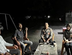 Melalui Kegiatan Sambang, Polwan ini Berdialog Langsung Bersama Warga