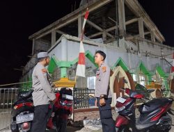 Jaga Kamtibmas Saat Shalat Tarawih, Polsek Tellu Siattinge Terjunkan Personilnya