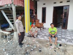 Lewat Sambang Desa, Bhabinkamtibmas Kunjungi Warga dan Pastikan Lingkungan Tetap Aman