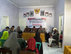 Kapolsek Barebbo Hadiri Penyaluran BLT-DD Desa Barebbo untuk Pemulihan Ekonomi Warga