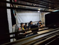 ‎Pastikan Kamtibmas yang Kondusif, Bhabinkamtibmas Polsek Cenrana Sambangi Pos Satkamling