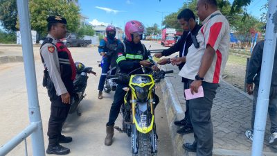 Polisi Periksa Administrasi Kendaraan, Cegah Muatan Illegal dalam Kapal
