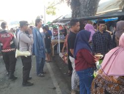 Antisipasi Kemacetan dan Berikan Rasa Aman,  Polsek Ulaweng Sampaikan Pesan Kamtibmas dan Penaturan di Pasar Tradisional Tacipi