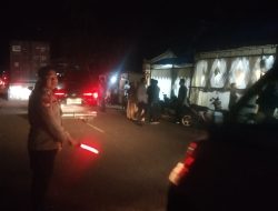 ‎Personel Polsek Lappariaja Laksanakan Pengaturan Lalu Lintas di Acara Pernikahan ‎