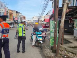Polantas Menyapa Mappatabe, Satlantas Polres Bone Tegur Humanis Pelanggar Lalu Lintas