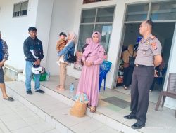 Padat Penumpang, Kapolsek Pantau Langsung Kondisi Penumpang Diatas Kapal Ferry