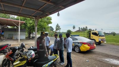 Kanit Samapta Tegur Pelajar Tak Pakai Helm, Tekankan Pentingnya Keselamatan Berlalu Lintas