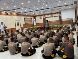 Personel Sat Binmas Polres Bone Berikan Bimbingan Konseling kepada Siswa Latja Bintara Brimob T.A. 2026