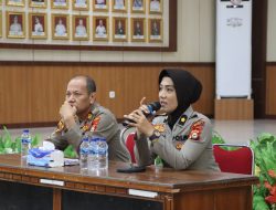 Kabag SDM Polres Bone Berikan Motivasi Kepada Siswa Latja di Sela Penerimaan Materi