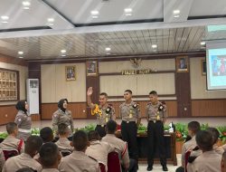 Satlantas Polres Bone Berikan Materi Fungsi Lalu Lintas kepada Siswa Diktuk Bintara Brimob
