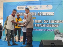 Kasat Binmas Polres Bone Hadiri Kegiatan Media Gathering dan Program ASDP Peduli Bantuan Sembako
