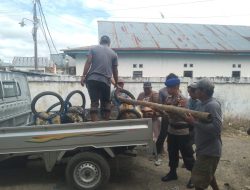 Satpoalirud Polres Bone Berikan Pelayanan Humanis Kepada Nelayan Melalui Program Polisi Penolong