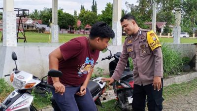 Bripka Saharuddin Menyapa Warga, Aktif Sampaikan Pesan-Pesan Kamtibmas