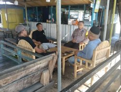 Personel Polsek Ajangale Sambangi Warga, Serap Aspirasi Demi Kamtibmas Kondusif