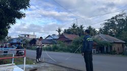 Personel Polsek Bengo Gerak Cepat Datangi TKP Lakalantas di Desa Liliriawang