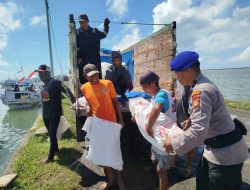 Satpolairud Polres Bone Terus Intensifkan Kehadiran Ditengah Masyarakat Melalui Polisi Penolong