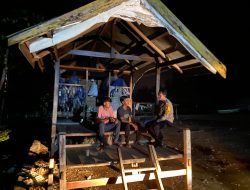 Bhabinkamtibmas Desa Malimongeng Laksanakan Giat Satkamling di Wilayah Binaan