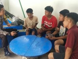 Bhabinkamtibmas Sambangi Warga Desa Corawali, Sampaikan Himbauan Kamtibmas