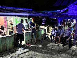 ‎Sambangi Titik Keramaian, Personel Polsek Palakka Imbau Masyarakat Jaga Kamtibmas