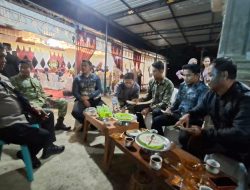 Polsek Tellu Siattinge Terjunkan Personil Lakukan Pengamanan Pesta Pernikahan 