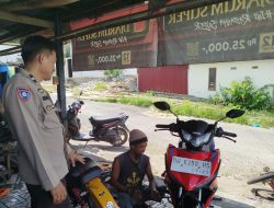 Sambang dan Temui Warga, Aiptu Andi Rustan Berupaya Menjaga Keamanan Desa