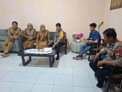Bripka Saharuddin Sambang Tingkatkan Kebersamaan Bersama Warga di Desa Binaannya