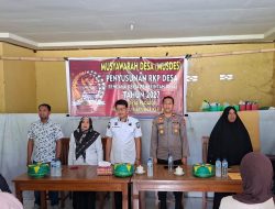 Kapolsek Tellu Siattinge Hadiri Musdes Penyusunan RKPDes di Desa Padaidi