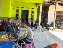 Bhabinkamtibmas Polsek Kahu Sambang Warga Desa Binaan Wujudkan Kemitraan