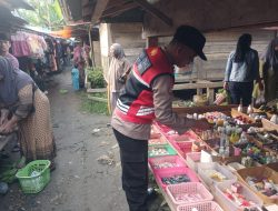 Cegah Gangguan Kamtibmas, Personel Polsek Cenrana Patroli Pasar Di Pasar Tradisional