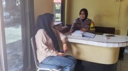 Polwan Polsek Tellu Siattinge Tingkatkan Pelayanan Administrasi Pengaduan Warga Melalui Pendekatan Humanis