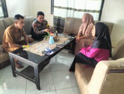 Melalui Sambang, Bhabinkamtibmas Aipda Armansyah Jalin Komunikasi Secara Harmonis dengan Warga