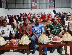 Bhabinkamtibmas Polsek Sibulue Hadiri Giat Festival Merah Putih di Desa Polewali